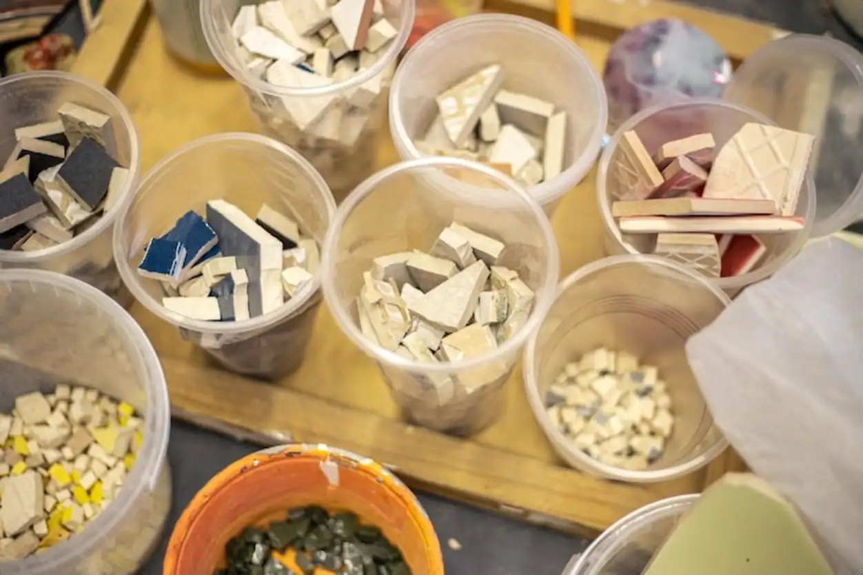 Colorful mosaic tiles prepackaged mosaic tiles