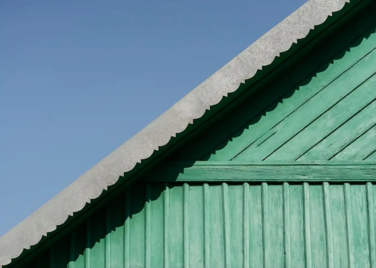 Contrasting outdoor textures