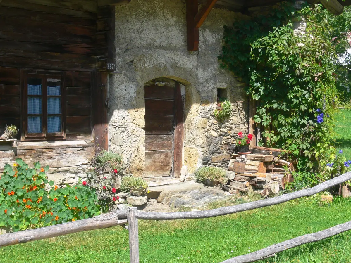 maison campagne pierre jardin campagne française