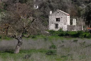 maison abandonnée provence